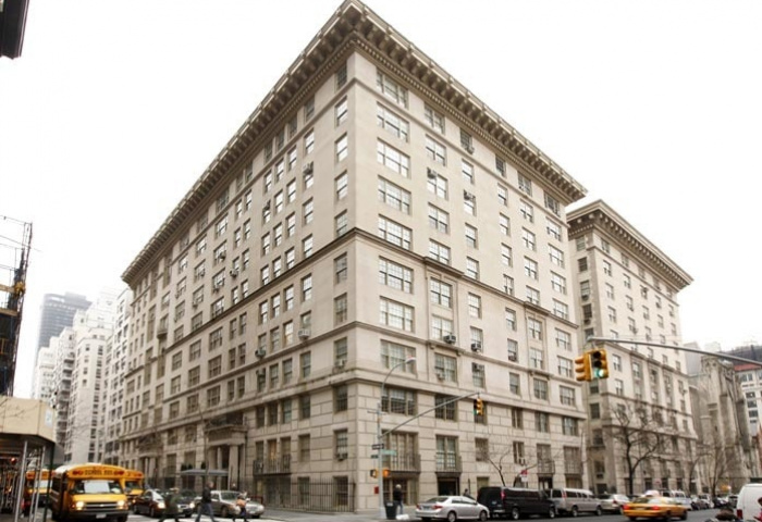 130 East 67th Street Building